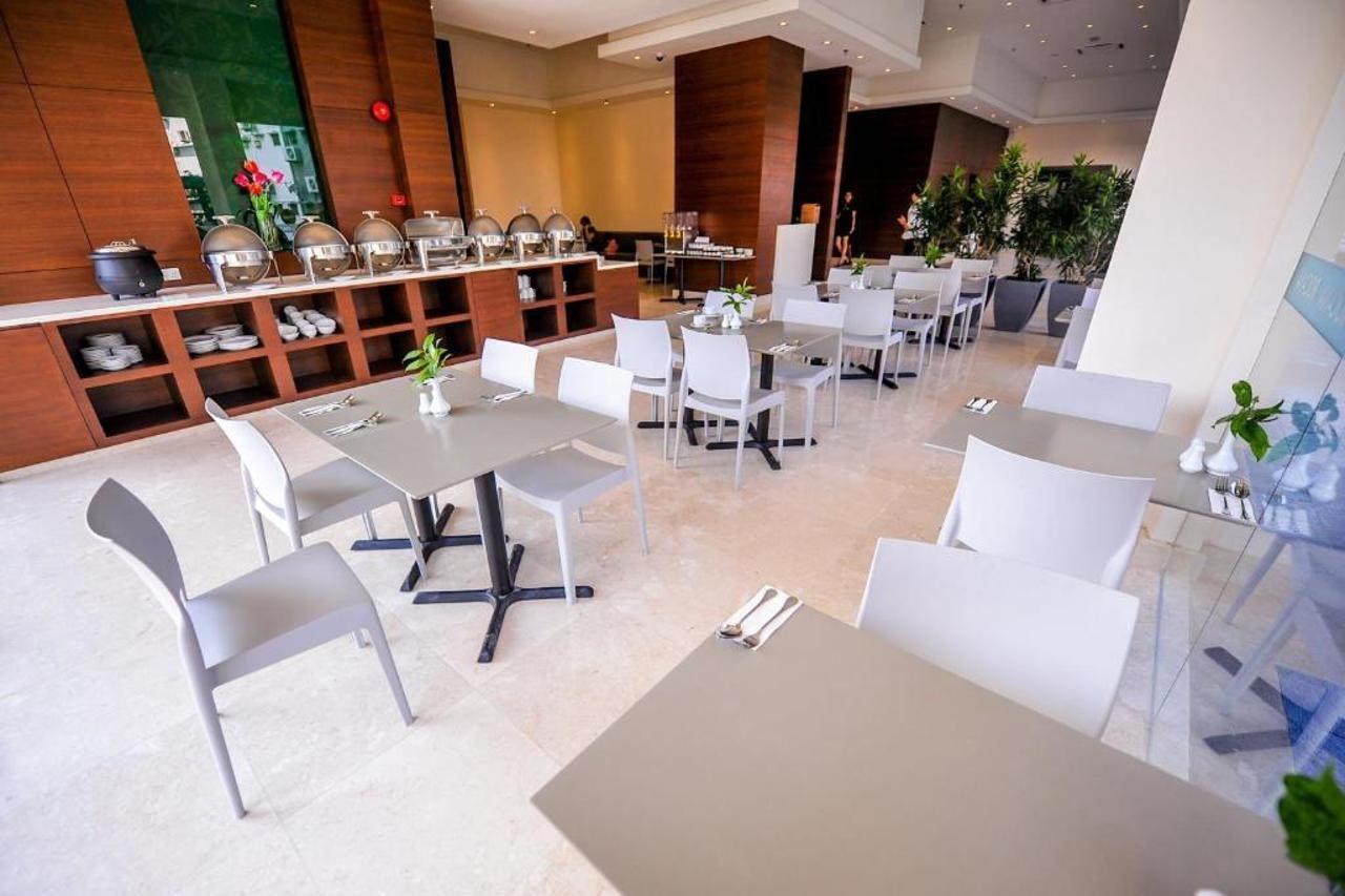 Rocana Hotel Kuantan Eksteriør billede